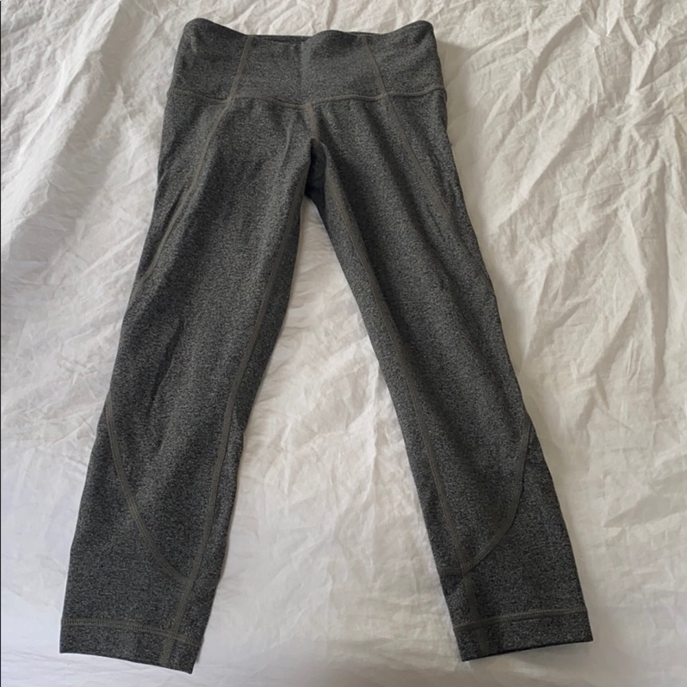 Athleta Powervita Gray Cropped Legging